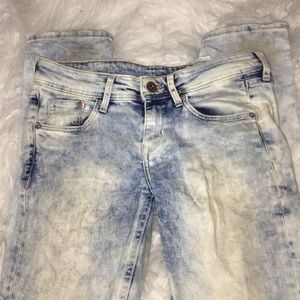 ✨👖h&m light distressed jeans